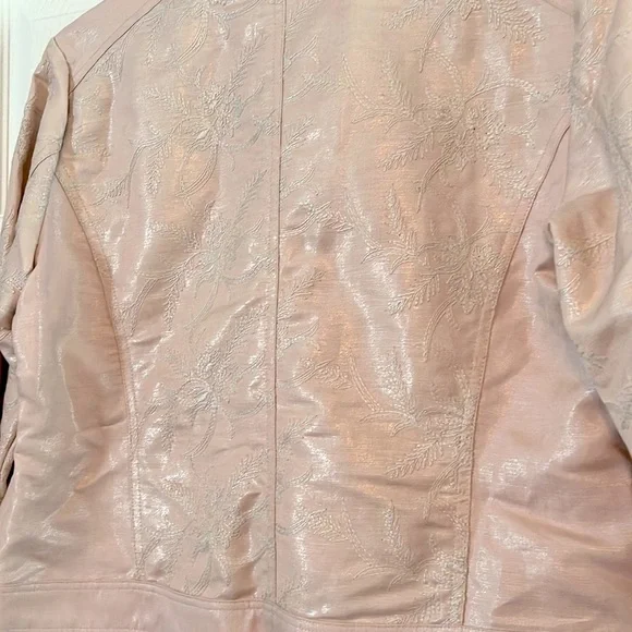 Chico’s Blush Pink Embroidered Linen Jacket Size One - Picture 5 of 7